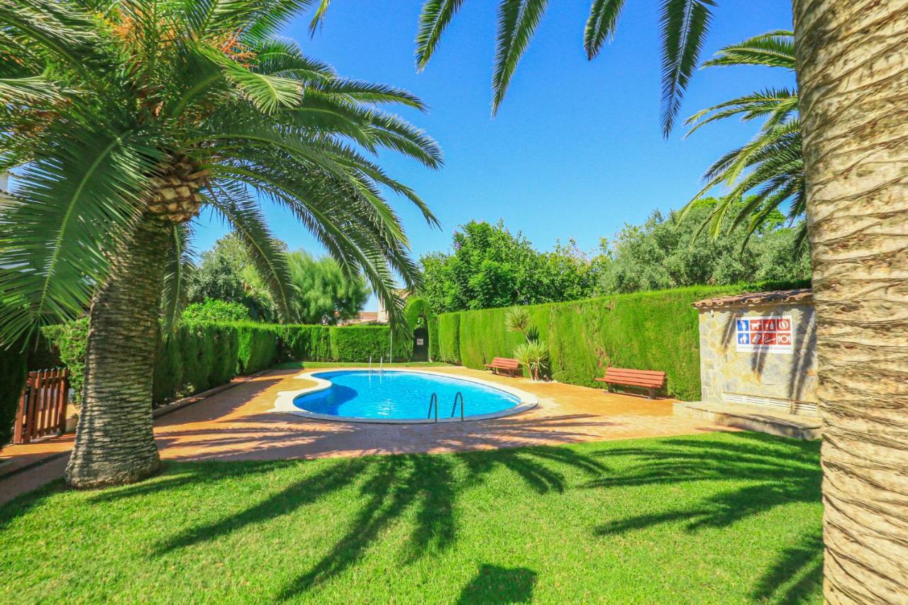 Calderon De La Barca - Only Families Villa Кембрилс Екстериор снимка
