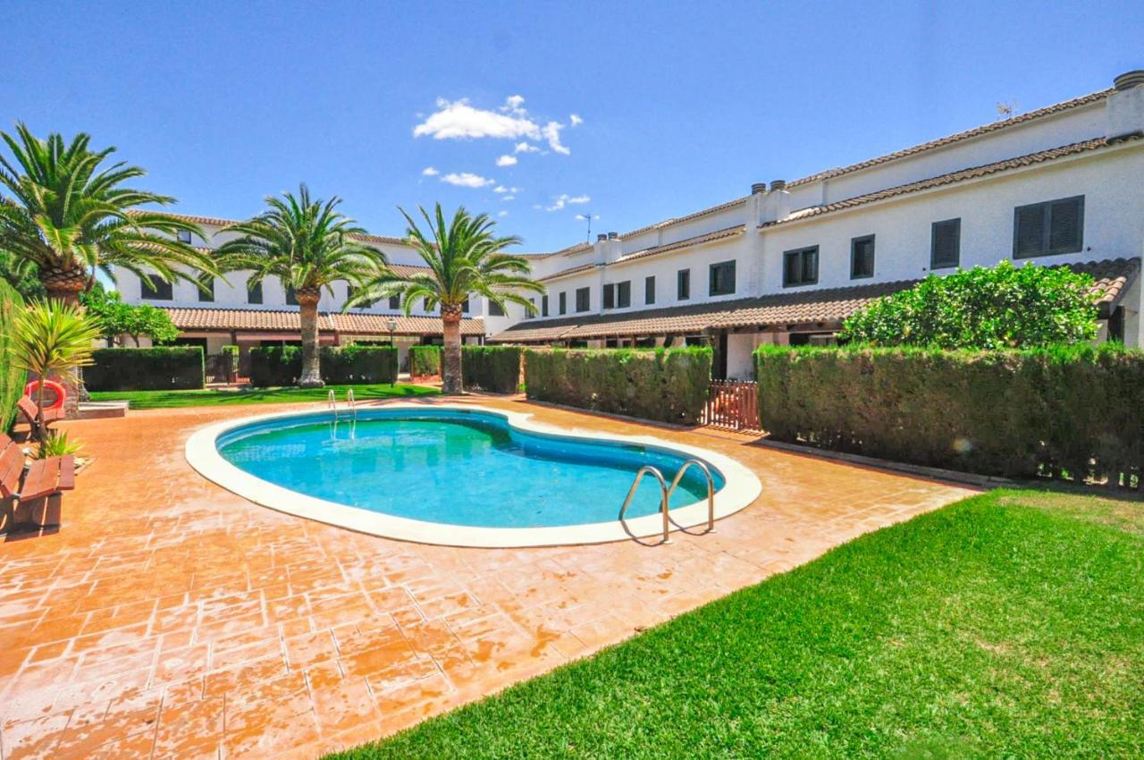 Calderon De La Barca - Only Families Villa Кембрилс Екстериор снимка