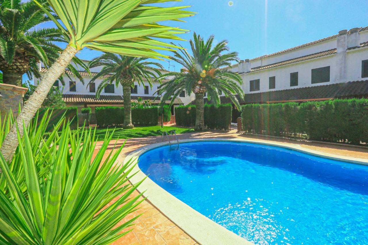 Calderon De La Barca - Only Families Villa Кембрилс Екстериор снимка