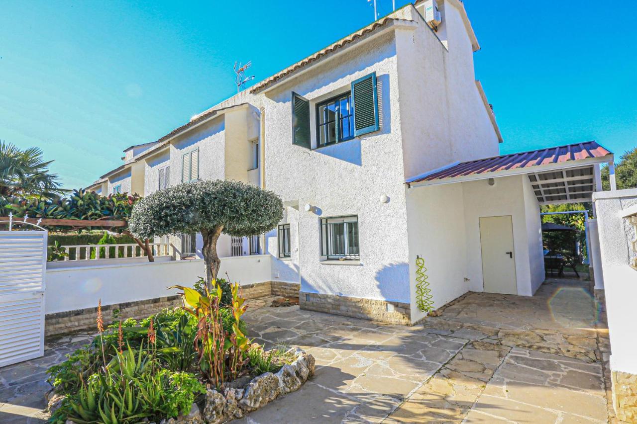 Calderon De La Barca - Only Families Villa Кембрилс Екстериор снимка