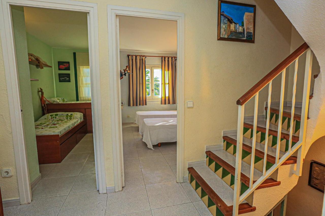 Calderon De La Barca - Only Families Villa Кембрилс Екстериор снимка
