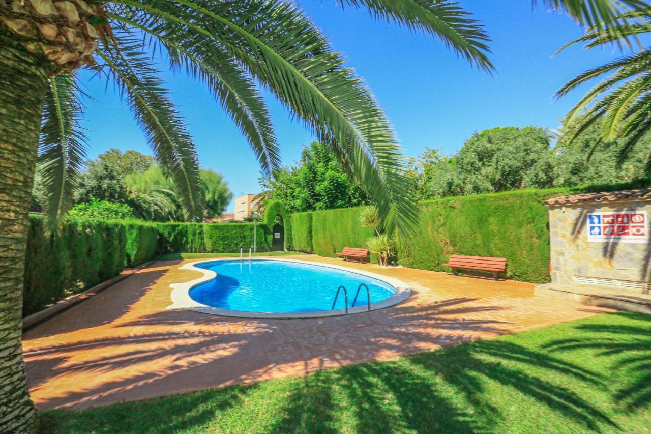 Calderon De La Barca - Only Families Villa Кембрилс Екстериор снимка