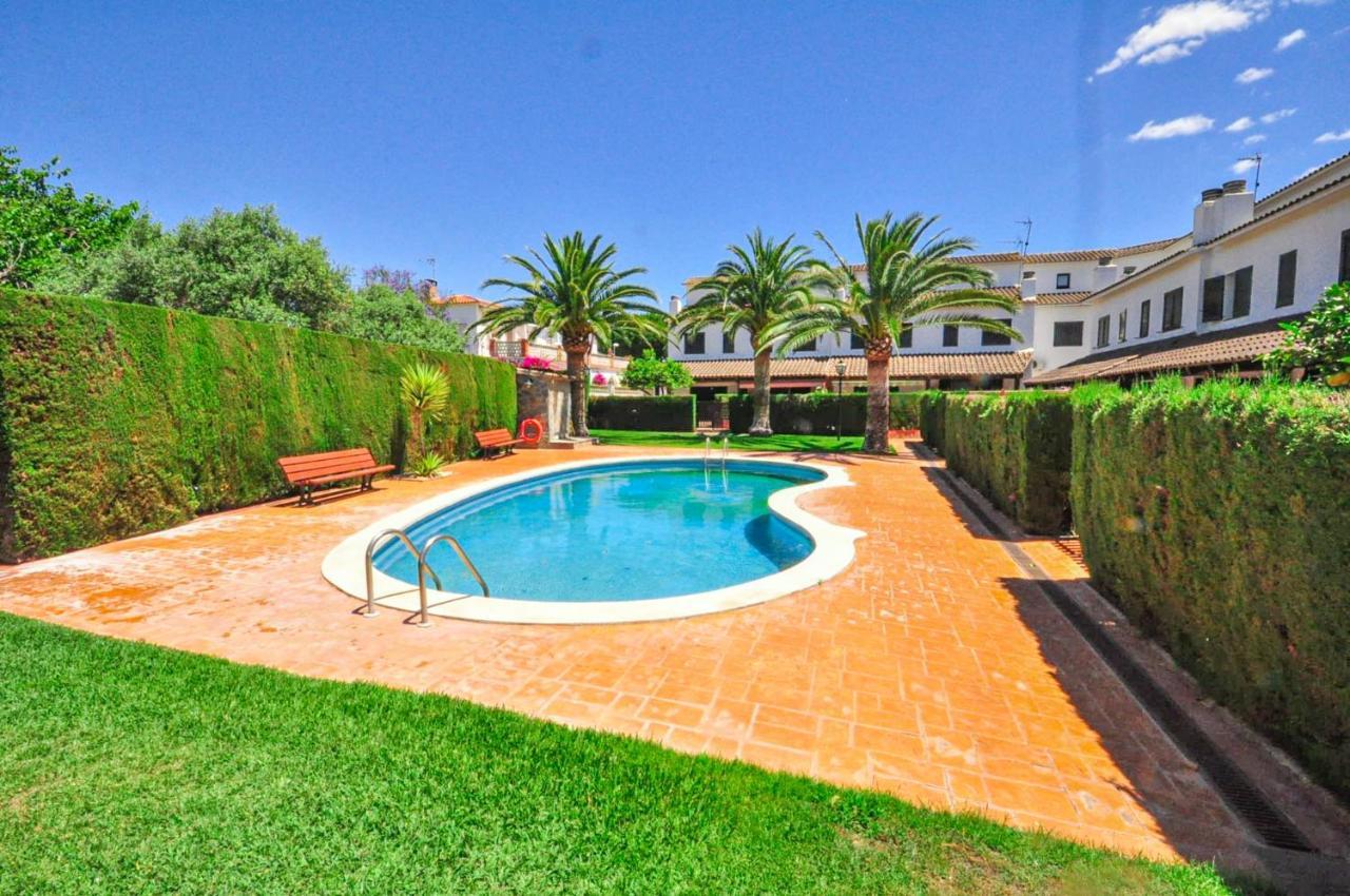 Calderon De La Barca - Only Families Villa Кембрилс Екстериор снимка