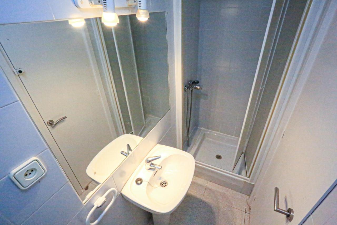 Calderon De La Barca - Only Families Villa Кембрилс Екстериор снимка